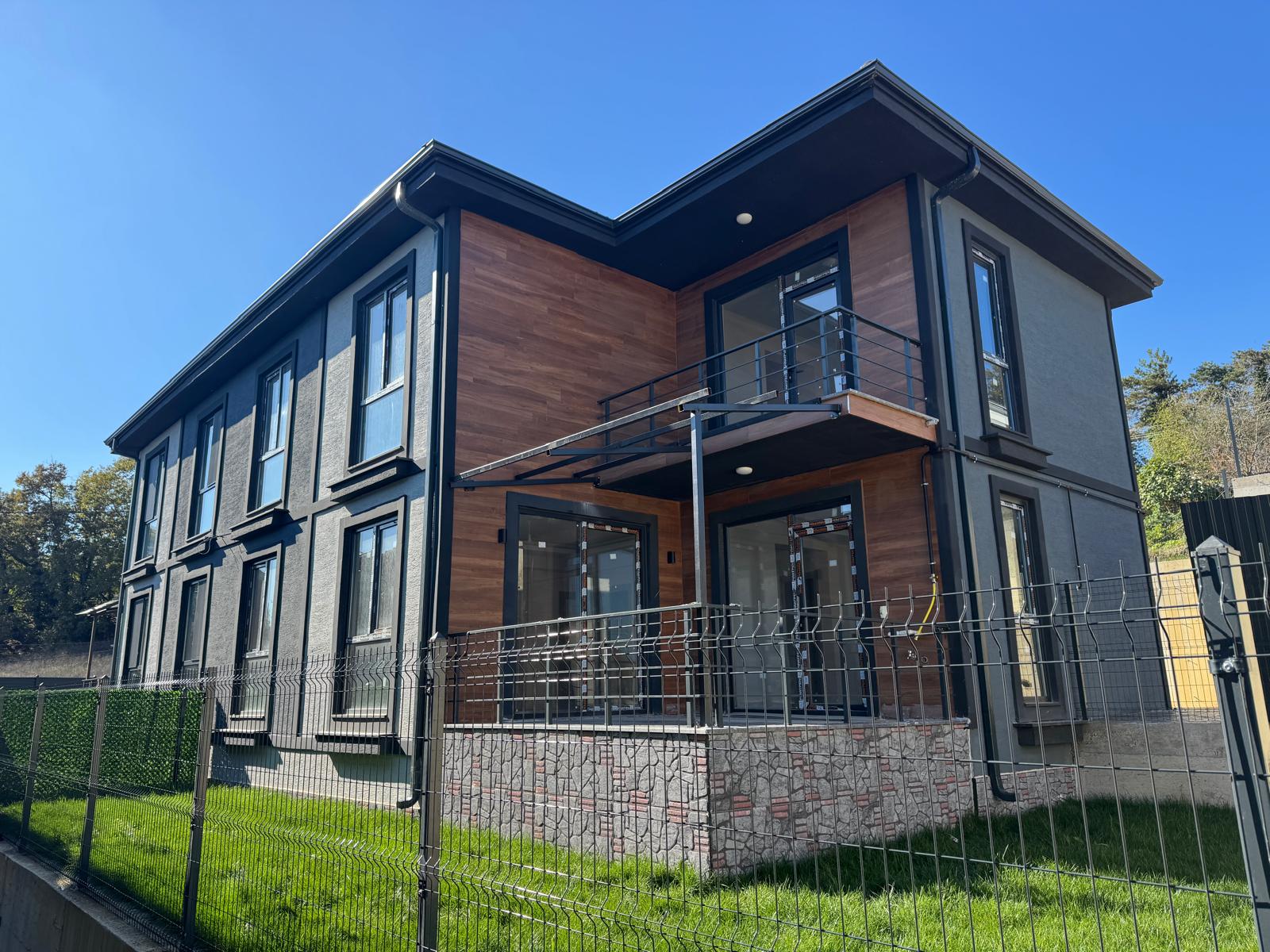 Sakarya 15 Temmuz Camili Vali Konağı Villaları farklı açı